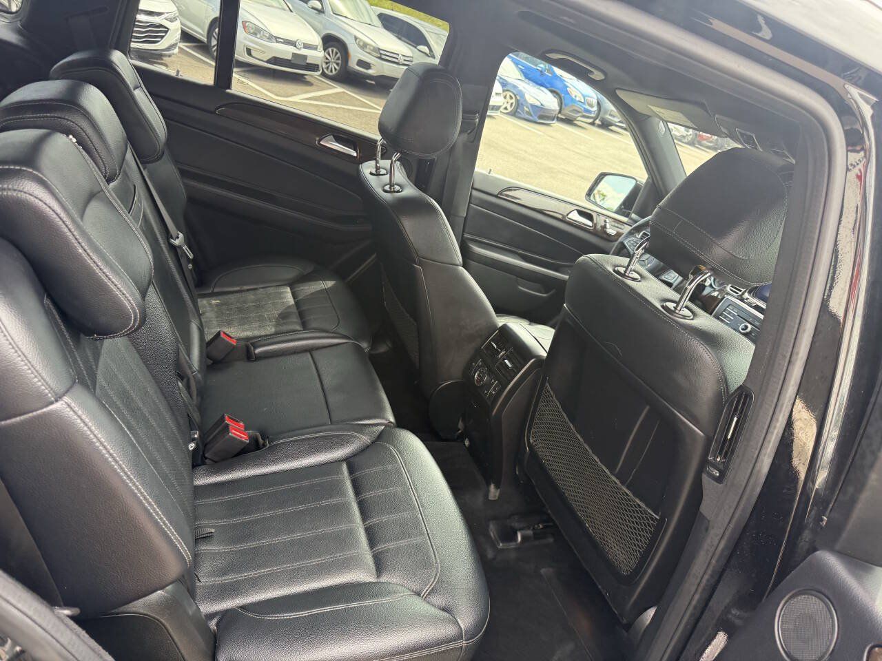 Used 2014 Mercedes-Benz GL 550 4MATIC image 16