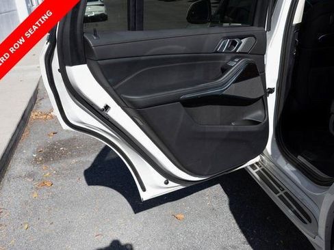 Used 2025 BMW X7 xDrive40i image 11