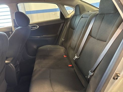 Used 2014 Nissan Sentra SR w/ SR Driver Package FWD image 23