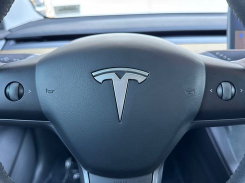 Used 2022 Tesla Model 3 RWD image 28