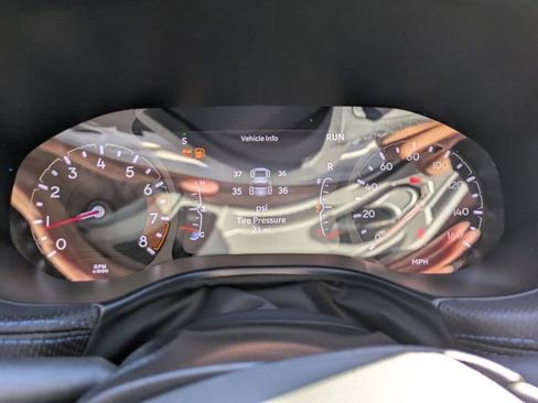 New 2026 Jeep Compass Latitude image 25