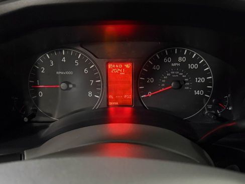 Used 2018 Nissan NV 2500 S image 24