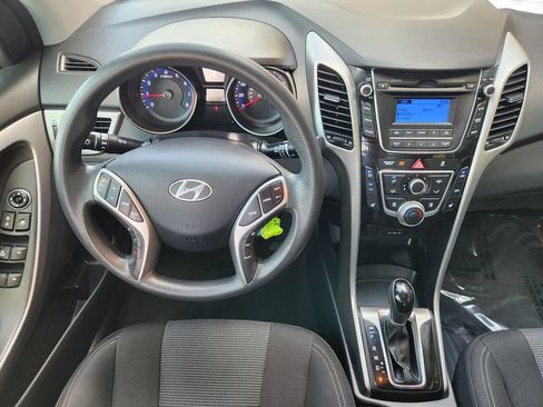Used 2016 Hyundai Elantra GT FWD image 27