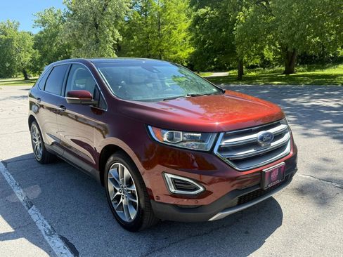 Used 2016 Ford Edge Titanium w/ Equipment Group 302A FWD image 3