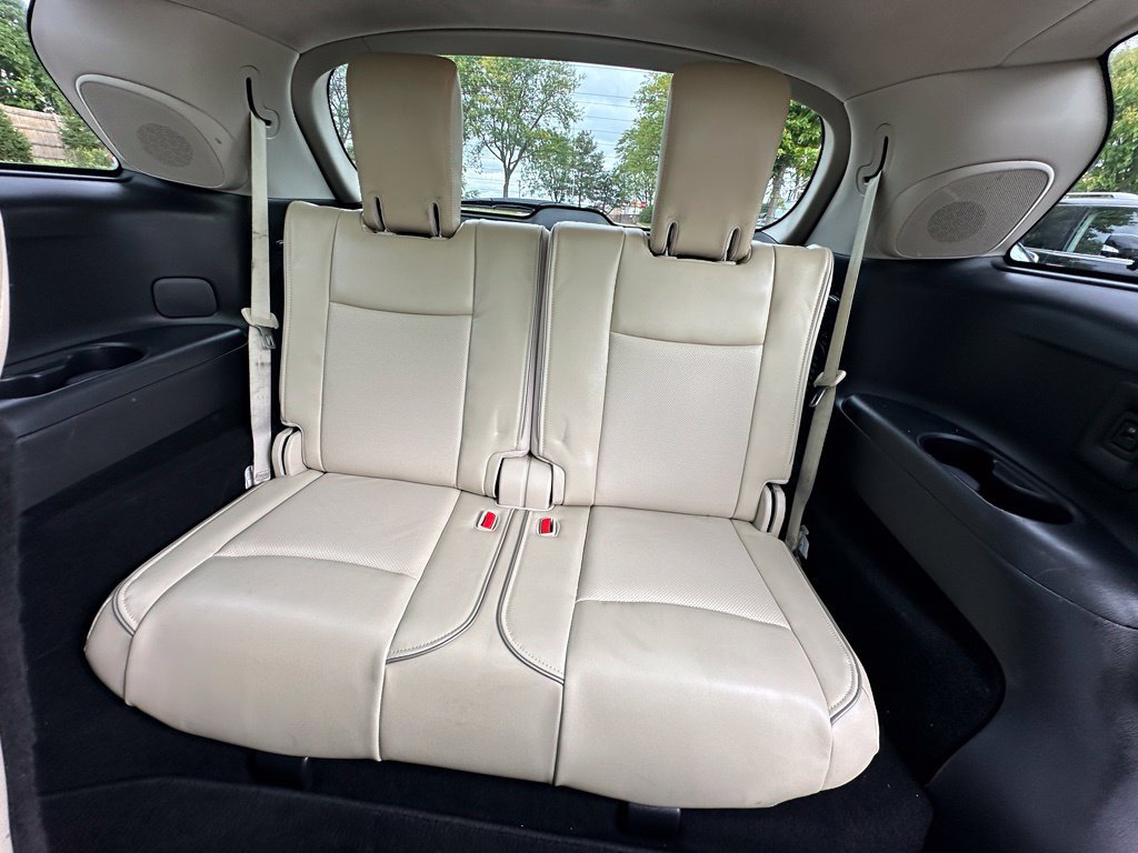 Used 2017 INFINITI QX60 Luxe w/ Deluxe Technology Package AWD/4WD image 26