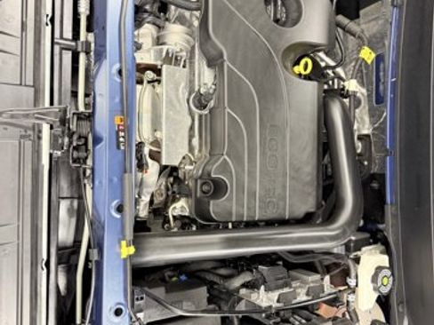 Used 2024 Chevrolet Equinox RS w/ LPO, Floor Liner Package FWD image 25