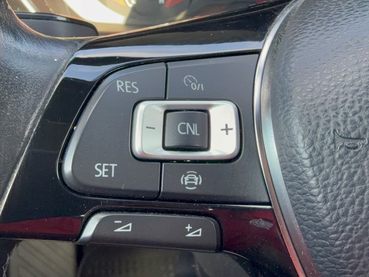 Used 2019 Volkswagen Jetta R-Line FWD image 18