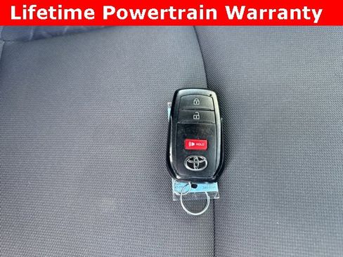 Used 2024 Toyota Tacoma SR5 image 4