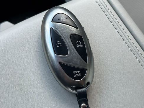 Used 2025 Hyundai Santa Fe Limited image 29