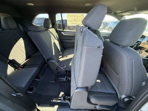 New 2026 GMC Acadia Elevation image 36