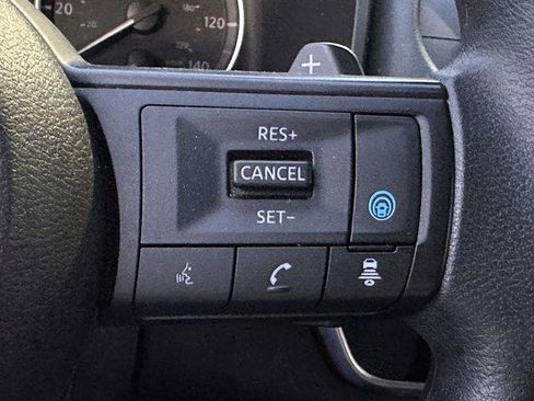 Used 2024 Nissan Rogue SV AWD/4WD image 21