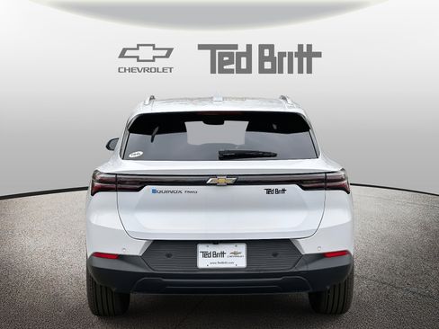 New 2026 Chevrolet Equinox EV LT image 5