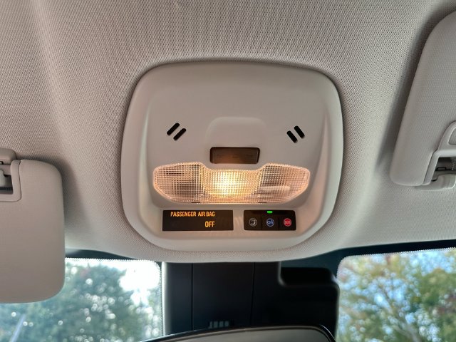 Used 2024 Chevrolet Trax LT FWD image 48
