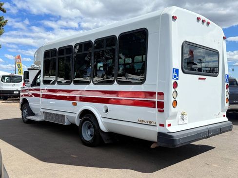 Used 2016 Ford E-450 and Econoline 450 Super Duty w/ Shuttle Bus Prep Package RWD image 7