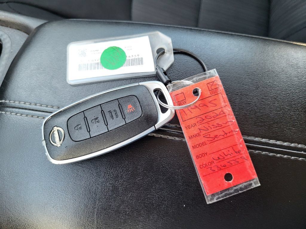 Used 2024 Nissan Sentra SV FWD image 23