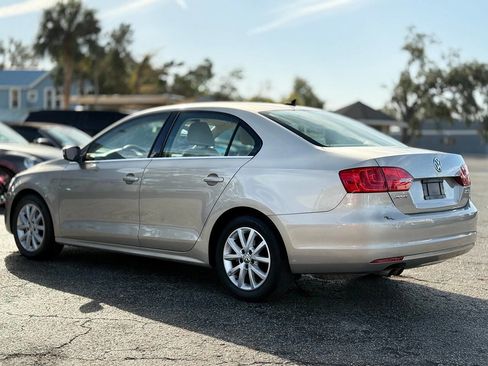 Used 2013 Volkswagen Jetta SE image 5