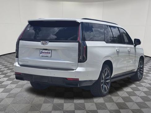 Used 2024 Cadillac Escalade ESV Sport Platinum AWD/4WD image 5