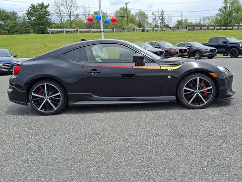 Used 2019 Toyota 86 TRD SE RWD image 7