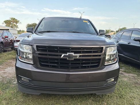 Used 2018 Chevrolet Suburban Premier w/ RST Edition RWD image 2