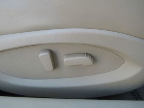 Used 2014 INFINITI QX70 2WD w/ Premium Package image 21