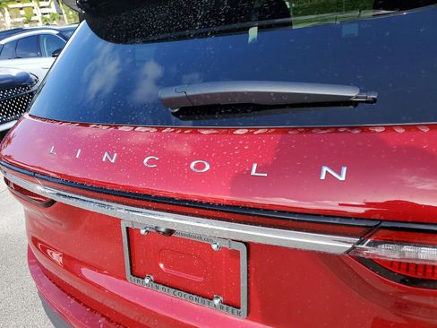New 2026 Lincoln Corsair Premiere FWD image 5