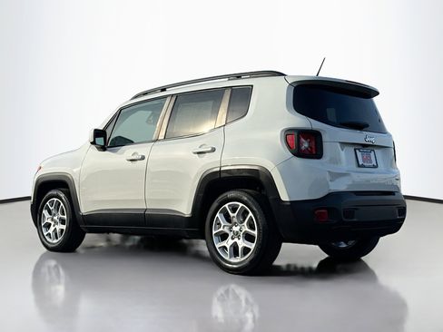 Used 2016 Jeep Renegade Latitude image 14