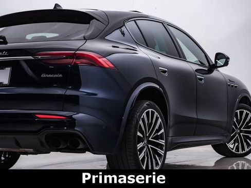 Certified 2023 Maserati Grecale Modena image 10