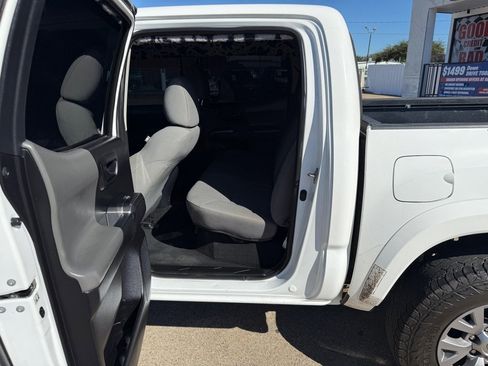 Used 2019 Toyota Tacoma SR5 image 6