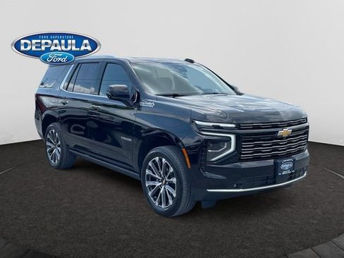 Used 2025 Chevrolet Tahoe High Country AWD/4WD image 9