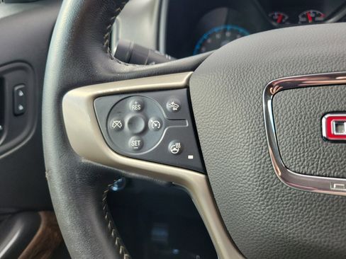 Used 2022 GMC Canyon Denali image 19