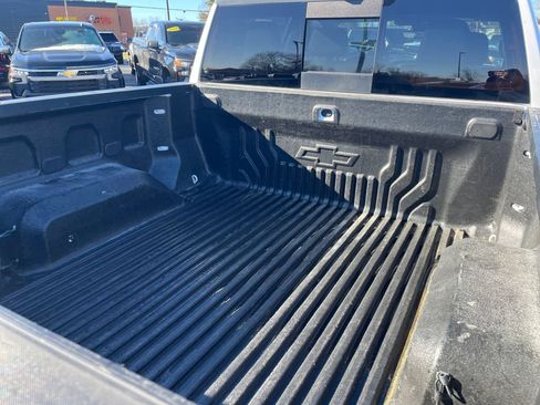Used 2019 Chevrolet Silverado 1500 LTZ w/ LTZ Premium Package image 25