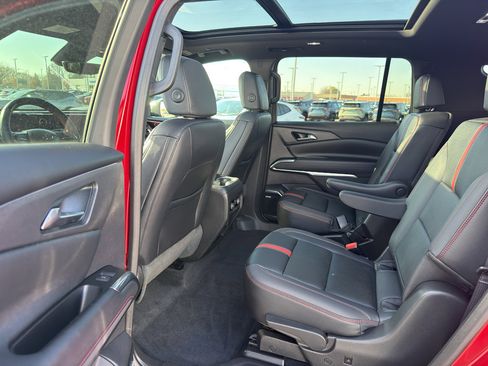 Certified 2024 Chevrolet Traverse RS w/ LPO, Floor Liner Package image 30