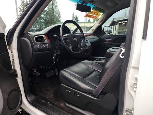 Used 2011 Chevrolet Silverado 1500 LTZ w/ LTZ Plus Package image 11