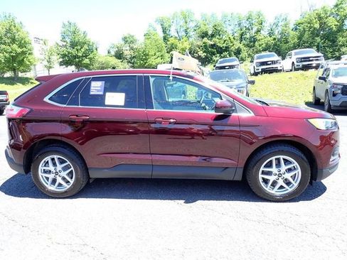 Certified 2024 Ford Edge SEL w/ Convenience Package AWD/4WD image 9