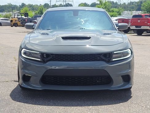 Used 2019 Dodge Charger Scat Pack w/ Dynamics Package RWD image 3
