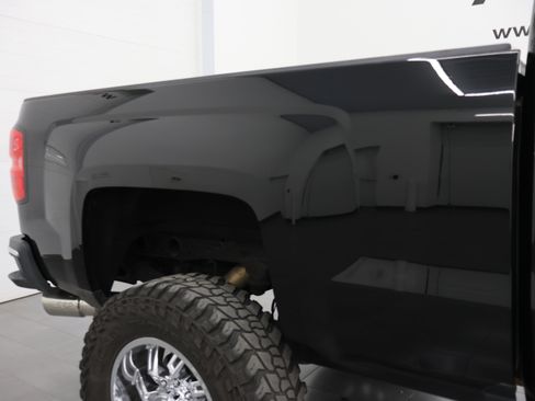 Used 2018 Chevrolet Silverado 2500 LTZ w/ Duramax Plus Package AWD/4WD image 25
