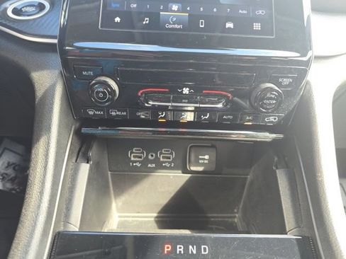 Used 2023 Jeep Grand Cherokee Laredo X AWD/4WD image 23