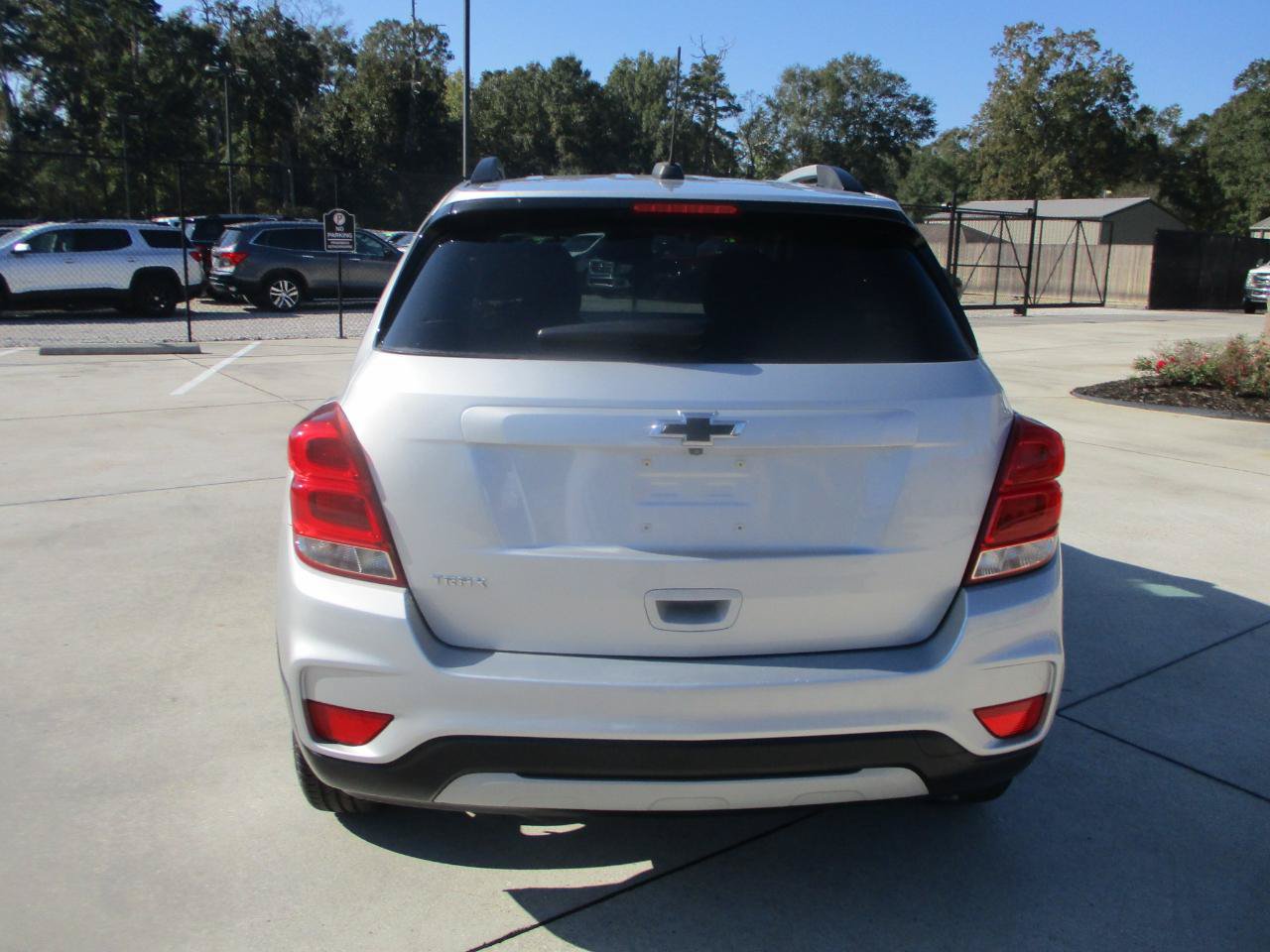 Used 2021 Chevrolet Trax LT FWD image 24