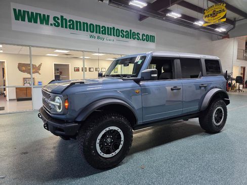 Used 2024 Ford Bronco Badlands AWD/4WD image 2