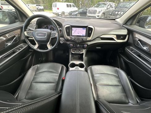 Certified 2024 GMC Terrain Denali w/ Denali Premium Package AWD/4WD image 21