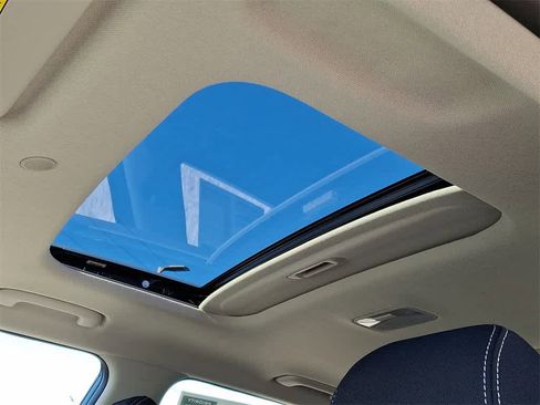 New 2026 Hyundai Venue SEL image 9