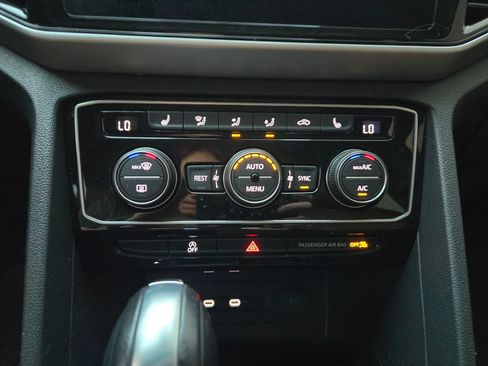 Used 2022 Volkswagen Atlas SE AWD/4WD image 25