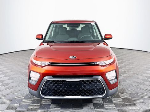 Used 2020 Kia Soul LX image 2