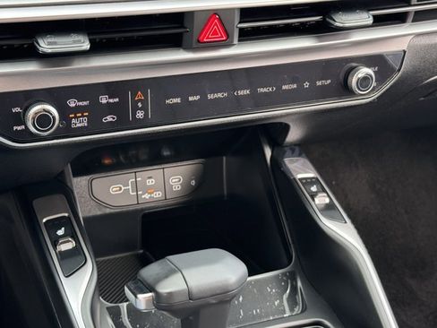 New 2025 Kia Sorento S image 26