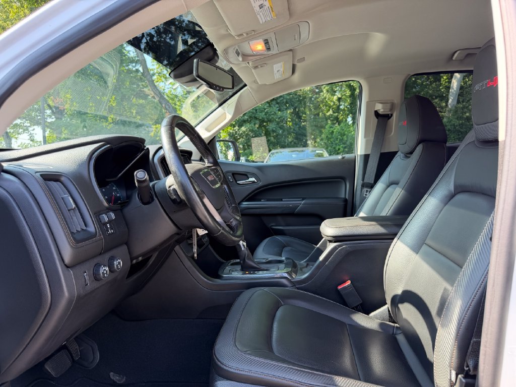 Used 2022 GMC Canyon AT4 w/ Driver Alert Package AWD/4WD image 18