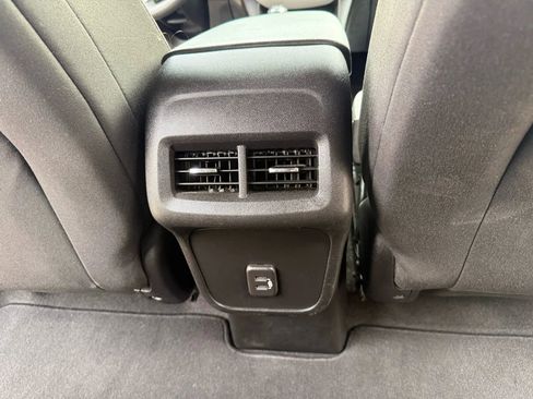 Used 2020 Chevrolet Equinox LT image 22