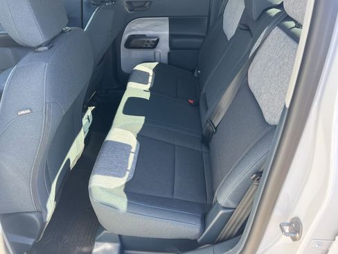 New 2025 Ford Maverick XLT w/ XLT Luxury Package image 18