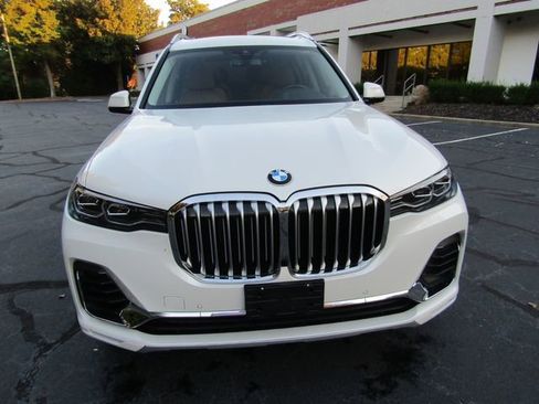 Used 2020 BMW X7 xDrive40i w/ Luxury Seating Package image 8