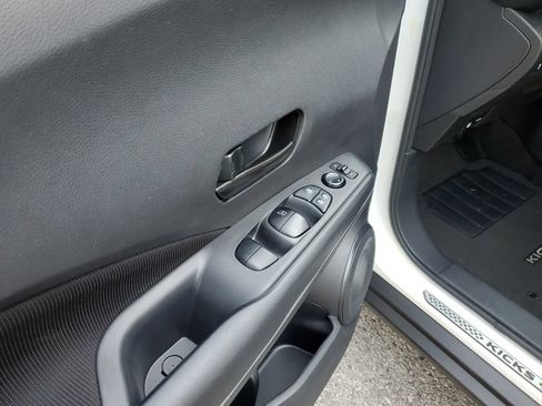 Certified 2024 Nissan Kicks S FWD image 15