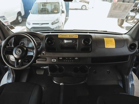 Used 2019 Mercedes-Benz Sprinter 170 image 17
